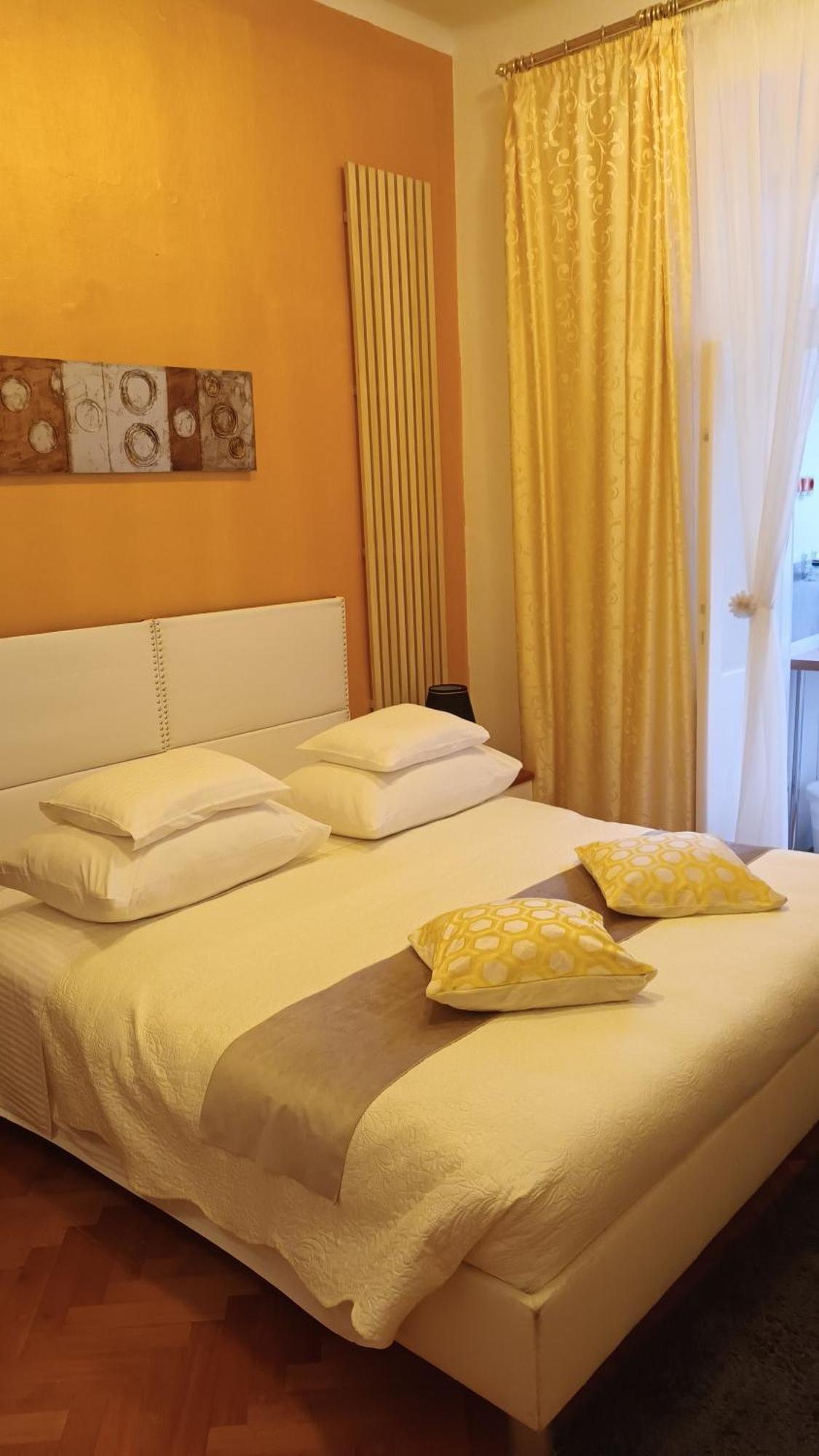 Guesthouse Vrlic Split Extérieur photo